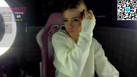 Snapshot of anna_robinson chatting on 01/08/26, 01:19 Anna online show from 01/08/26, 01:19