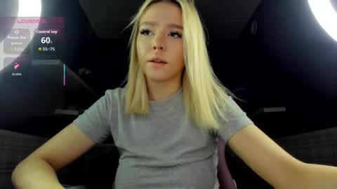 Snapshot of anna_robinson chatting on 01/09/26, 01:19 Anna online show from 01/09/26, 01:19