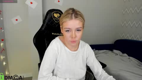 Snapshot of anna_robinson chatting on 02/23/26, 09:17 Anna online show from 02/23/26, 09:17