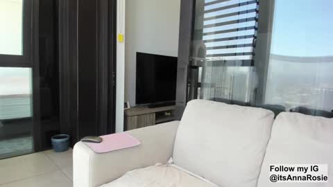 Anna online show from 12/12/24, 02:04