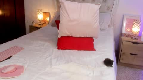 Snapshot of anna_sex_69 chatting on 09/09/25, 10:31 online show from 09/09/25, 10:31