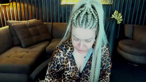 Snapshot of anna_snow9 chatting on 04/13/26, 04:51 anna_snow9 online show from 04/13/26, 04:51
