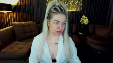 Snapshot of anna_snow9 chatting on 05/01/26, 05:56 anna_snow9 online show from 05/01/26, 05:56