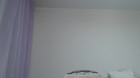 Snapshot of anna_stellari chatting on 03/06/25, 03:45 Anna online show from 03/06/25, 03:45