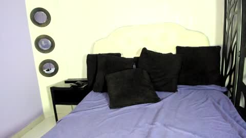 Anna online show from 02/07/25, 02:40