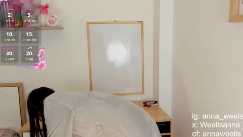 Snapshot of anna_wells chatting on 02/27/25, 08:31 Anna Weells online show from 02/27/25, 08:31