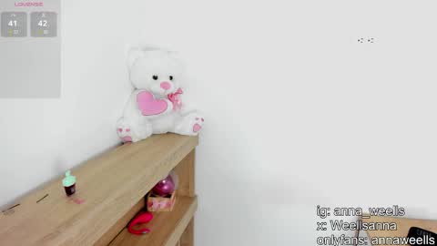 Snapshot of anna_wells chatting on 06/02/26, 09:39 Anna Weells online show from 06/02/26, 09:39