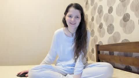 Snapshot of annaahcharm chatting on 07/06/26, 06:32 annaahcharm online show from 07/06/26, 06:32