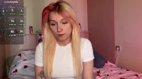 Annabel online show from 09/25/25, 11:03