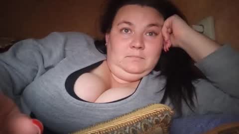 Snapshot of annabelhampton chatting on 12/04/24, 05:00 annabelhampton online show from 12/04/24, 05:00