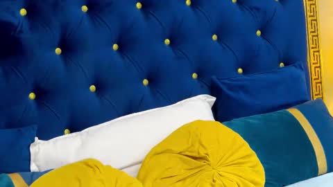 Anna online show from 03/06/25, 12:00