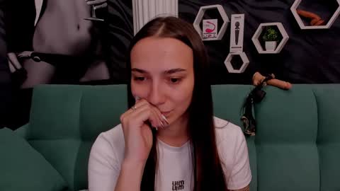 Snapshot of annabishop chatting on 01/25/25, 09:15 annabishop online show from 01/25/25, 09:15