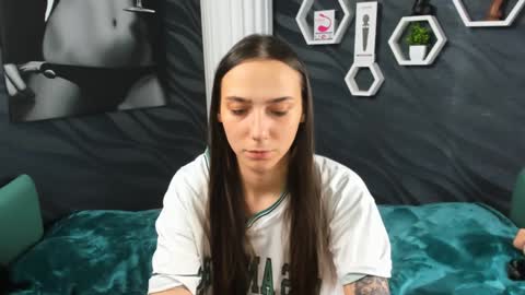 Snapshot of annabishop chatting on 01/28/25, 02:53 annabishop online show from 01/28/25, 02:53