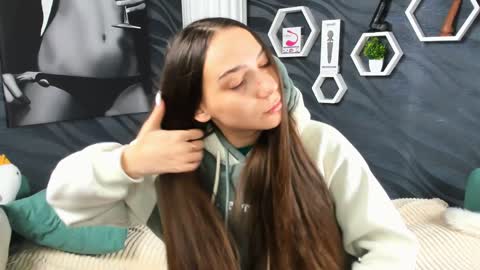 Snapshot of annabishop chatting on 01/31/25, 03:30 annabishop online show from 01/31/25, 03:30