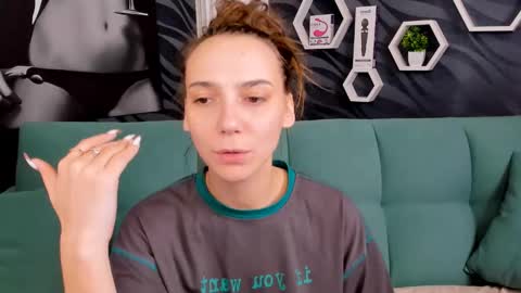 Snapshot of annabishop chatting on 02/12/25, 06:19 annabishop online show from 02/12/25, 06:19