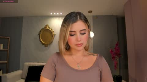 Snapshot of annabrooks_ chatting on 04/10/26, 06:34 Anna Brooks online show from 04/10/26, 06:34