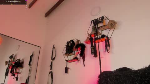 Snapshot of annachernova chatting on 05/23/26, 01:04 Anna online show from 05/23/26, 01:04