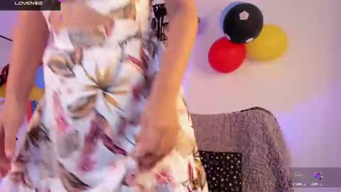 Snapshot of annachernova chatting on 06/17/26, 12:40 Anna online show from 06/17/26, 12:40