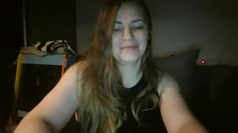 annadiamond1 online show from 12/02/24, 10:23