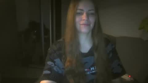 annadiamond1 online show from 11/19/25, 12:54