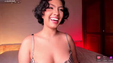 annafoox_ online show from 11/14/25, 04:00