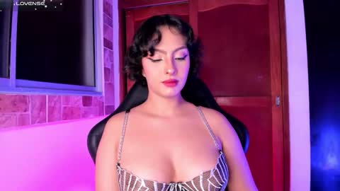 annafoox_ online show from 11/30/25, 01:31