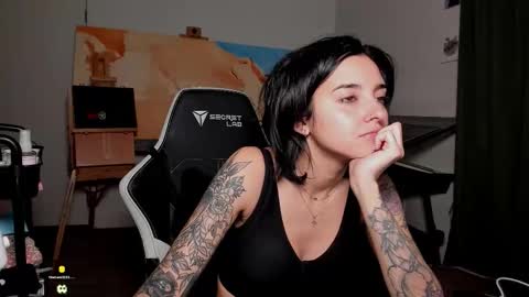 Snapshot of annaforevers chatting on 11/04/25, 03:16 Anna Forevers online show from 11/04/25, 03:16