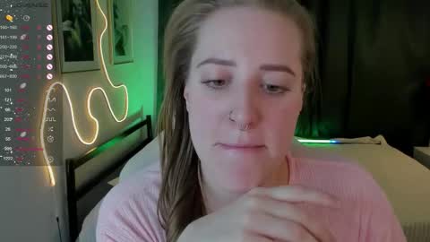 annagrees1 online show from 12/20/25, 02:35