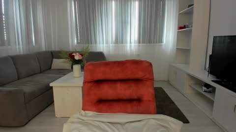 Snapshot of annaise_ chatting on 04/10/26, 09:03 annaise online show from 04/10/26, 09:03