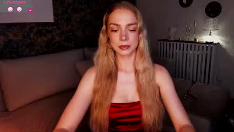 Snapshot of annakarenina__ chatting on 07/27/26, 07:32 Goddess Anna online show from 07/27/26, 07:32
