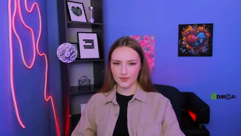 Snapshot of annallisa chatting on 04/22/26, 11:12 annallisa online show from 04/22/26, 11:12