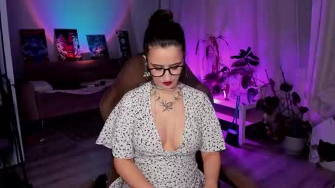 annalluring online show from 02/08/25, 05:50