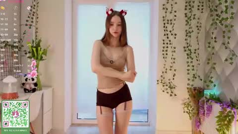 Snapshot of annamarie_foryou chatting on 07/10/26, 09:45 Holly Molly Im Polly online show from 07/10/26, 09:45