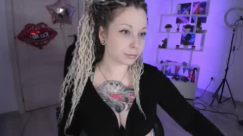 Anna online show from 10/27/25, 02:59
