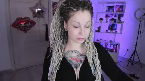 Anna online show from 10/29/25, 02:47