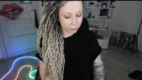 Snapshot of annanebula chatting on 03/27/26, 06:29 Anna online show from 03/27/26, 06:29