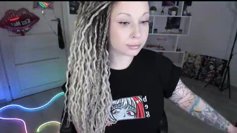 Snapshot of annanebula chatting on 03/29/26, 06:52 Anna online show from 03/29/26, 06:52