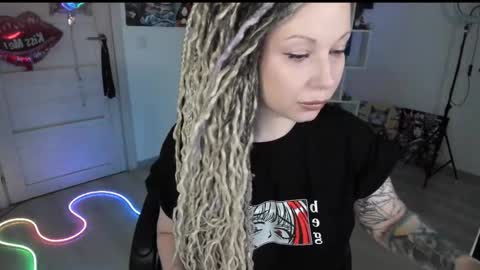 Snapshot of annanebula chatting on 04/05/26, 08:06 Anna online show from 04/05/26, 08:06