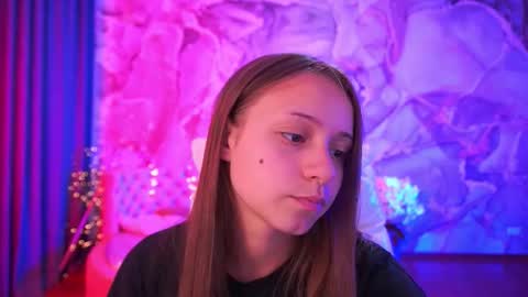 Snapshot of annapearlll chatting on 09/13/25, 06:24 Anna online show from 09/13/25, 06:24