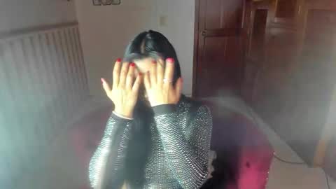 Snapshot of annaperez_ chatting on 10/30/25, 10:21 Anna online show from 10/30/25, 10:21