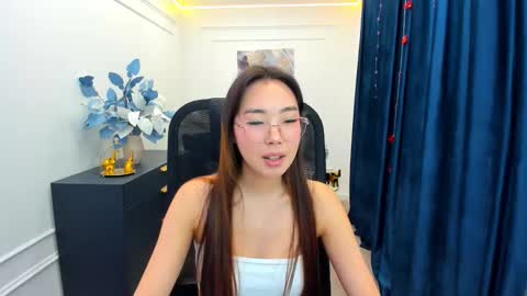 Anna online show from 11/27/25, 11:34