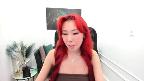 Snapshot of annareyli chatting on 07/11/26, 11:24 Anna online show from 07/11/26, 11:24