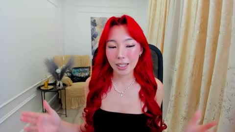 Snapshot of annareyli chatting on 07/13/26, 11:13 Anna online show from 07/13/26, 11:13