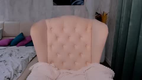 Snapshot of annarice chatting on 10/21/25, 08:15 Anna online show from 10/21/25, 08:15