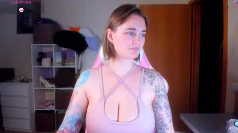 Snapshot of annaroading chatting on 11/01/25, 11:07 AnnaRoading online show from 11/01/25, 11:07