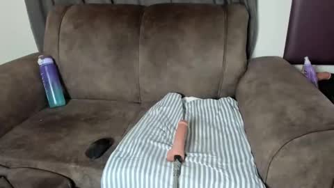 annarose98 online show from 01/01/25, 07:20