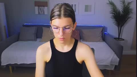 Im Anna online show from 05/26/26, 03:13