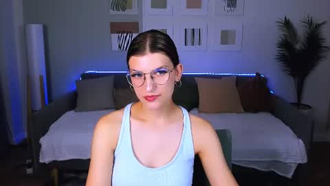 Im Anna online show from 06/15/26, 04:25