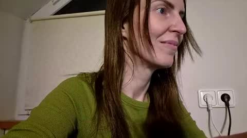Anna online show from 04/30/26, 08:57