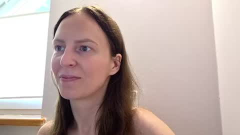 Anna online show from 06/30/26, 08:15